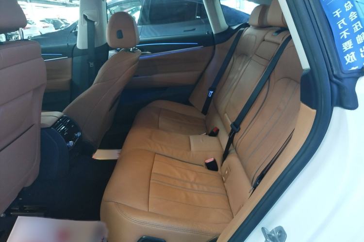 Used BMW 6 Series GT 2022 630i Luxury Design Package Interior 3