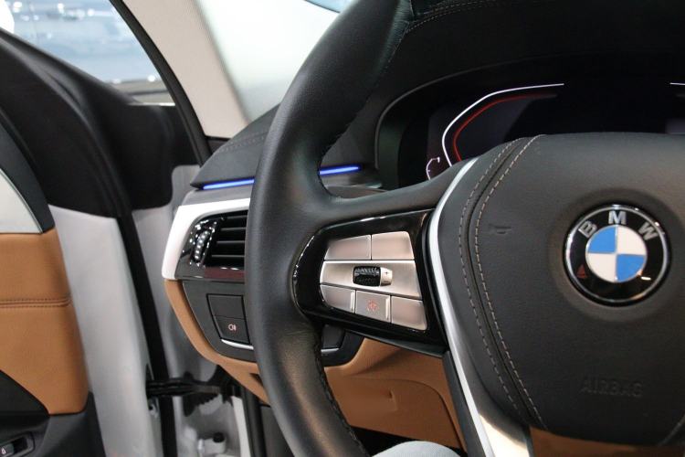 Used BMW 6 Series GT 2022 630i Luxury Design Package Interior 6