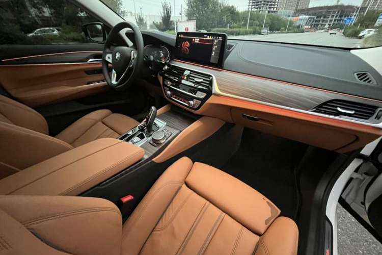 Used BMW 6 Series GT 2022 630i Luxury Design Package Interior 6