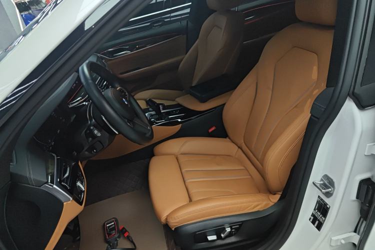 Used BMW 6 Series GT 2022 630i M Sport Package Left Front Seat