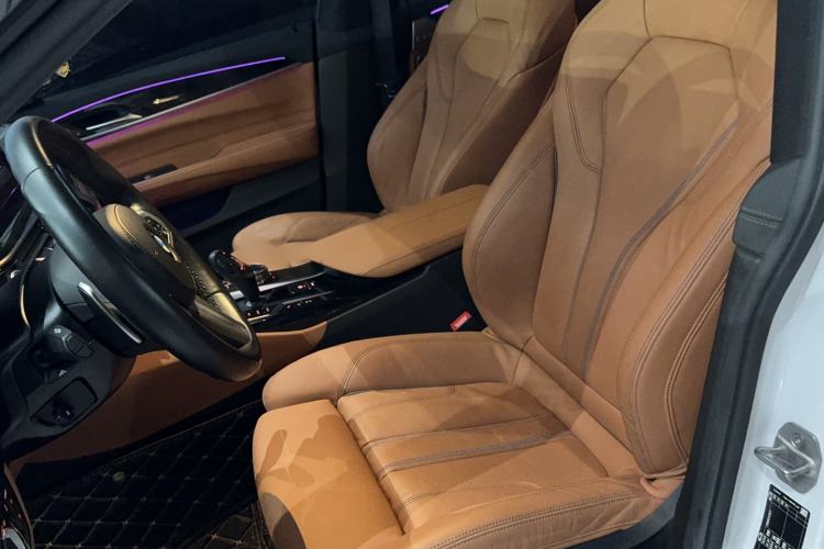 Used BMW 6 Series GT 2022 630i M Sport Package Left Front Seat