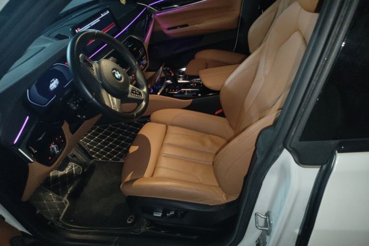 Used BMW 6 Series GT 2022 630i M Sport Package Left Front Seat