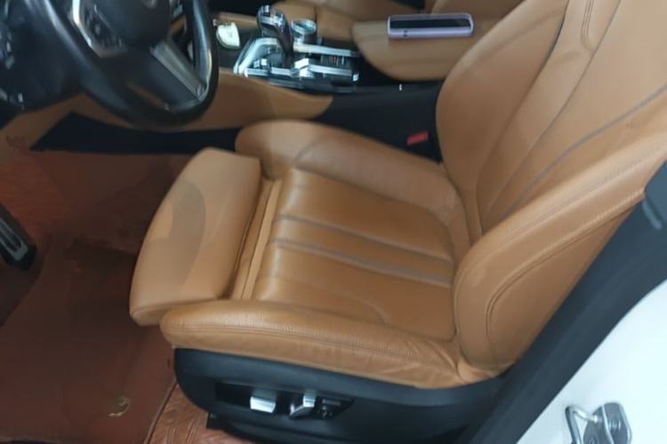 Used BMW 6 Series GT 2022 630i M Sport Package Left Front Seat