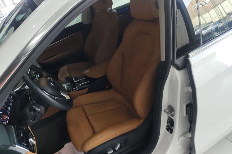 Used BMW 6 Series GT 2022 630i Luxury Design Package Left Front Seat