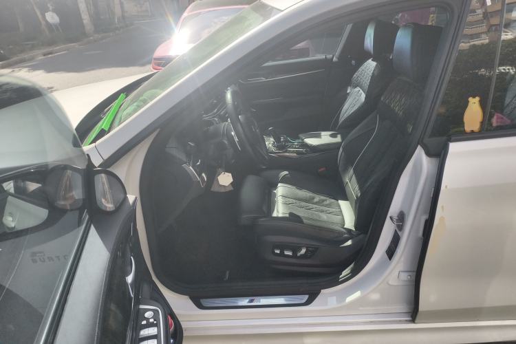 Used BMW 6 Series GT 2022 630i M Sport Grand Touring Edition Left Front Seat