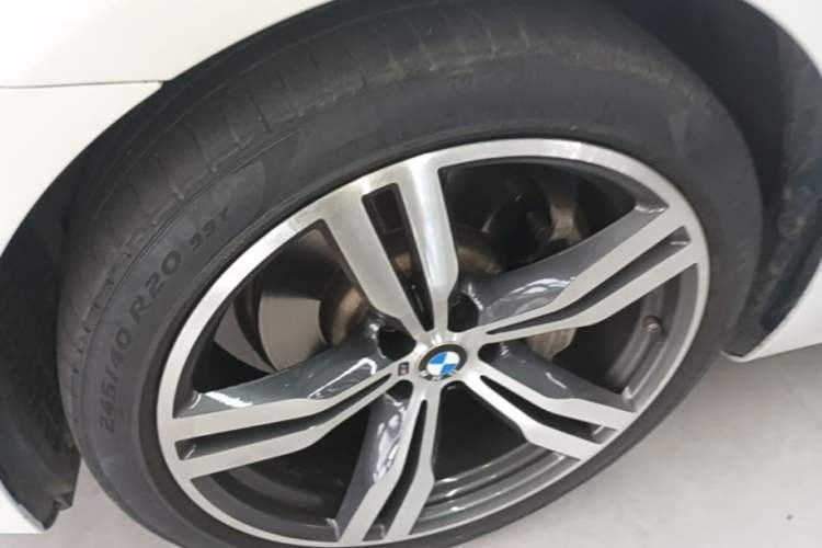 Used BMW 6 Series GT 2022 630i M Sport Package Left Front Wheel Hub