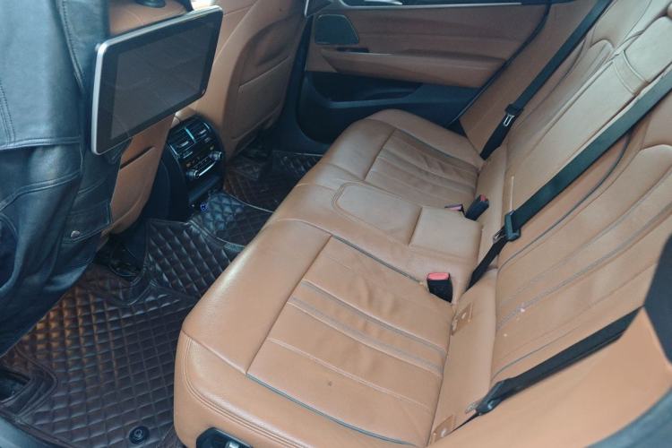 Used BMW 6 Series GT 2022 630i M Sport Package Left Rear Seat