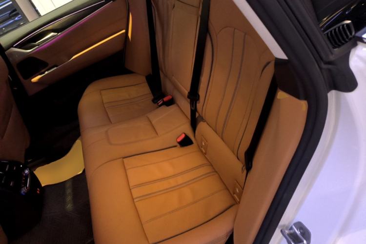 Used BMW 6 Series GT 2022 630i Luxury Design Package Left Rear Seat