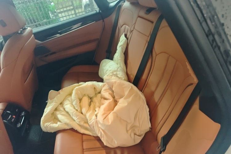 Used BMW 6 Series GT 2022 630i M Sport Package Left Rear Seat