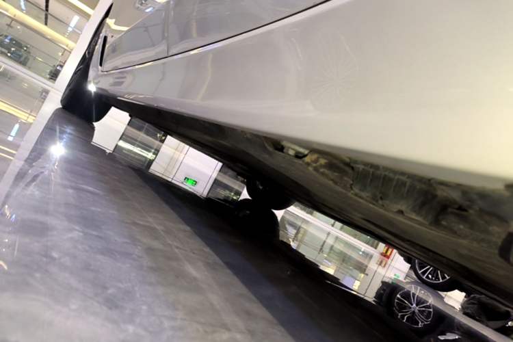 Used BMW 6 Series GT 2022 630i Luxury Design Package Left Side Sill