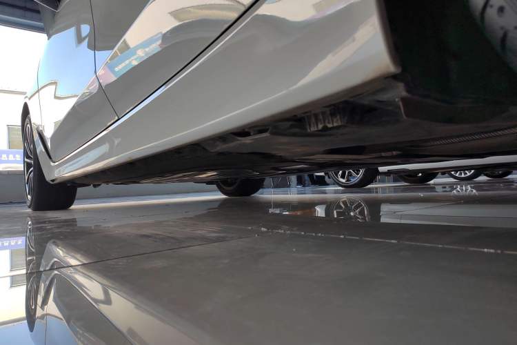 Used BMW 6 Series GT 2022 630i Luxury Design Package Left Side Sill