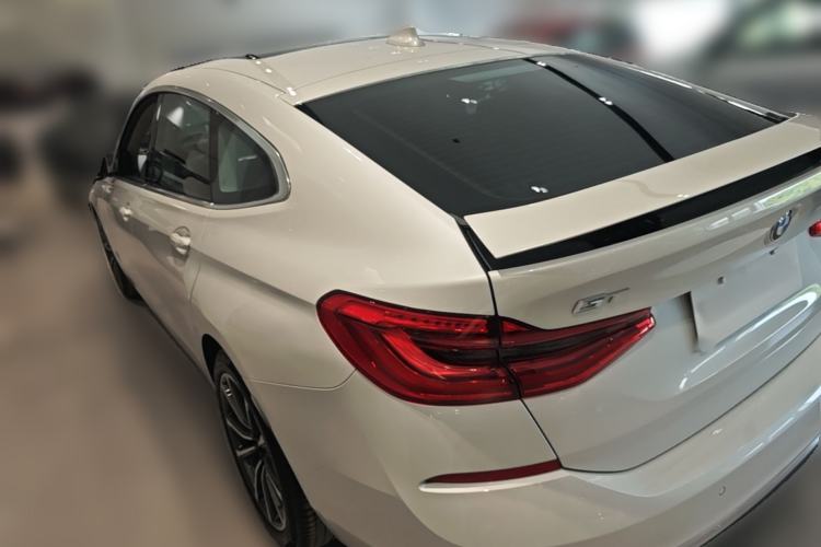 Used BMW 6 Series GT 2022 630i Luxury Design Package Rear Left 45 Deg