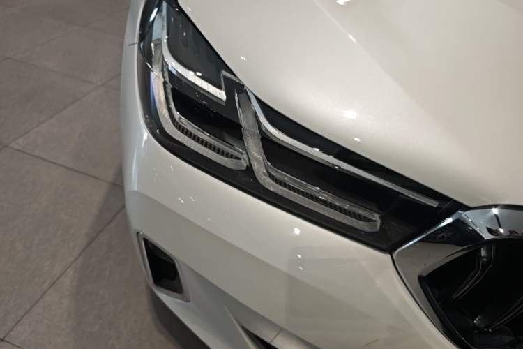 Used BMW 6 Series GT 2022 630i Luxury Design Package Right Front Headlight