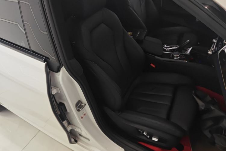 Used BMW 6 Series GT 2022 630i M Sport Package Right Front Seat