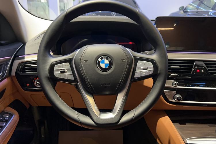 Used BMW 6 Series GT 2022 630i Luxury Design Package Steering Wheel