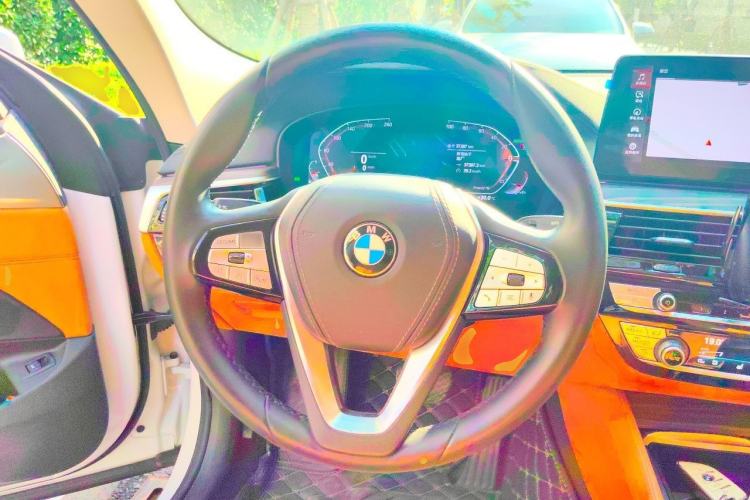 Used BMW 6 Series GT 2022 630i Luxury Design Package Steering Wheel