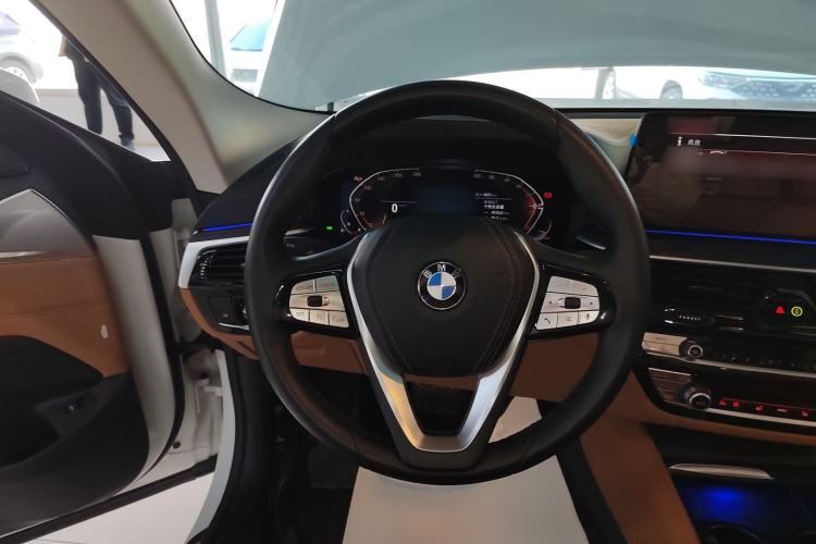Used BMW 6 Series GT 2022 630i Luxury Design Package Steering Wheel