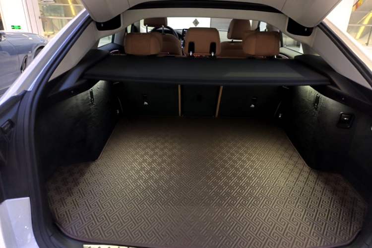 Used BMW 6 Series GT 2022 630i Luxury Design Package Trunk
