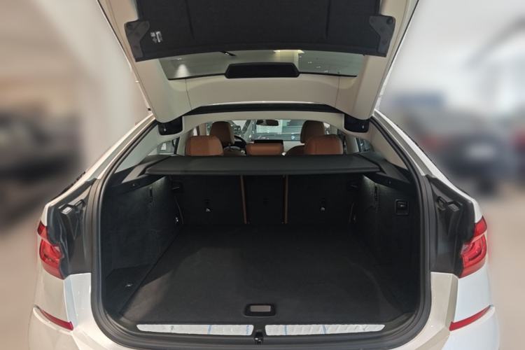 Used BMW 6 Series GT 2022 630i Luxury Design Package Trunk
