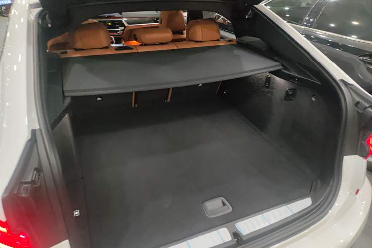 Used BMW 6 Series GT 2022 630i M Sport Package Trunk
