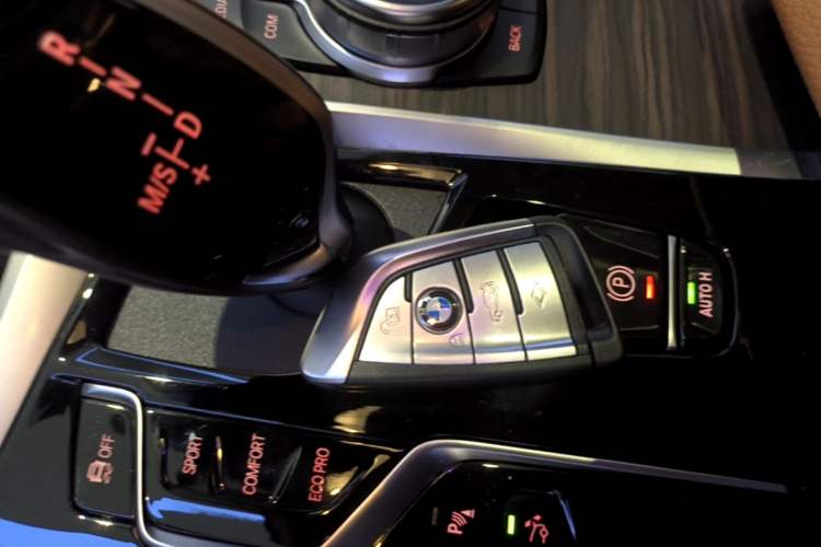 Used BMW 6 Series GT 2022 630i Luxury Design Package Vehicle Key