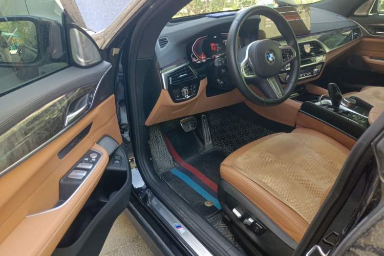 Used BMW 6 Series GT 2024 630i M Sport Luxury Package Driver Seat