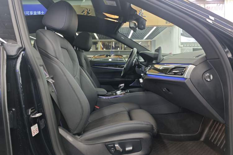 Used BMW 6 Series GT 2024 630i M Sport Luxury Package Interior 3