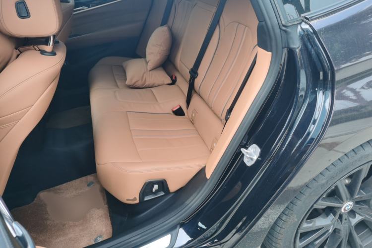 Used BMW 6 Series GT 2024 630i M Sport Luxury Package Interior 4