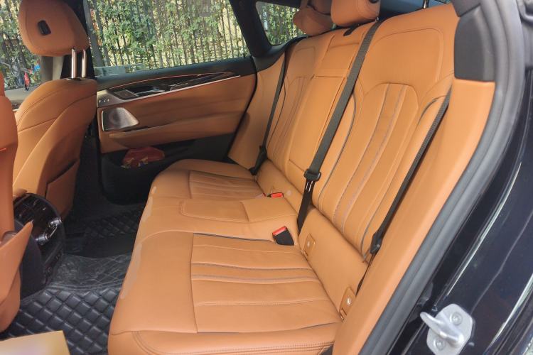 Used BMW 6 Series GT 2024 630i M Sport Luxury Package Interior 4