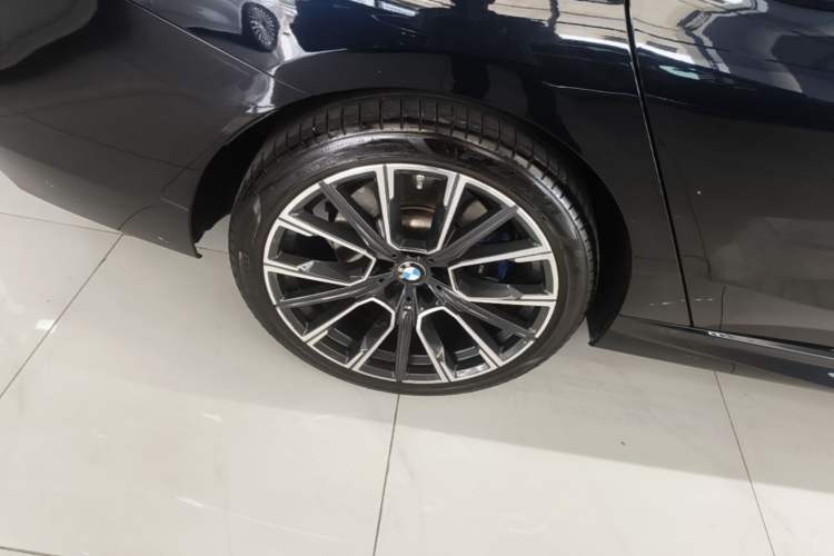 Used BMW 6 Series GT 2024 630i M Sport Luxury Package Right Rear Wheel Hub