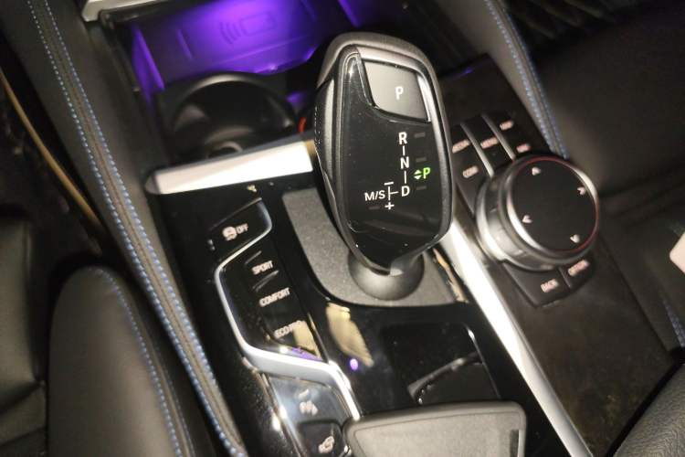 Used BMW 6 Series GT 2024 630i M Sport Luxury Package Gear Lever