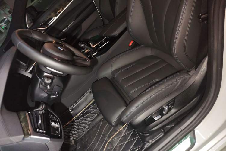 Used BMW 6 Series GT 2024 630i M Sport Luxury Package Left Front Seat