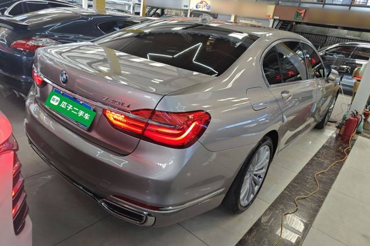 Used BMW 7 Series 2018 730Li Leading Model Excellence Package Exterior 5