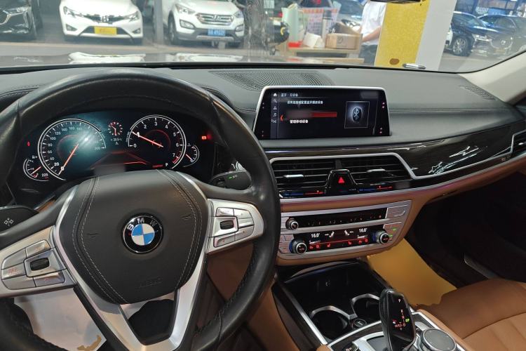 Used BMW 7 Series 2018 730Li Leading Model Excellence Package Interior 2