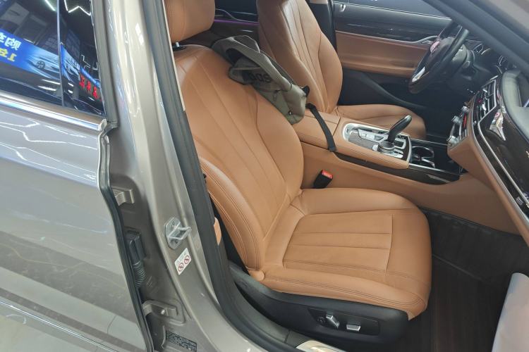 Used BMW 7 Series 2018 730Li Leading Model Excellence Package Right Front Seat