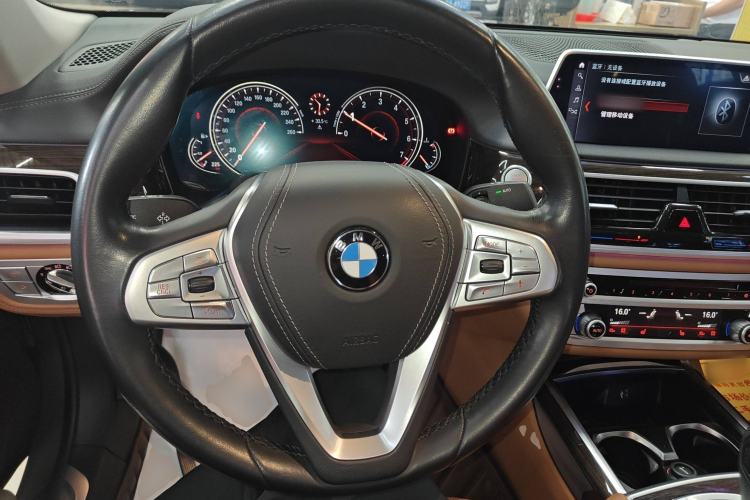 Used BMW 7 Series 2018 730Li Leading Model Excellence Package Steering Wheel