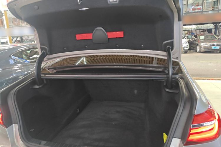 Used BMW 7 Series 2018 730Li Leading Model Excellence Package Trunk