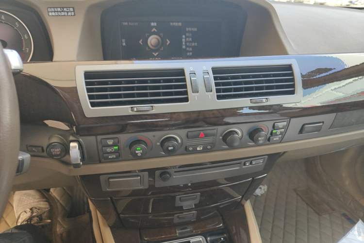 Used BMW 7 Series 2004 730Li Audio And AC Panel