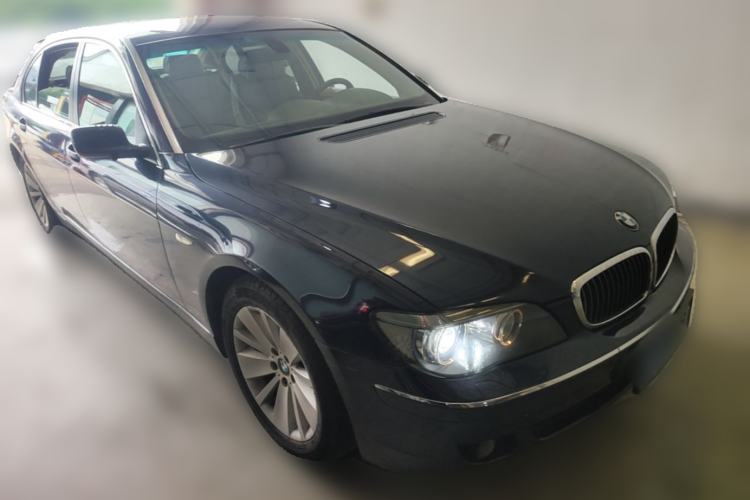 Used BMW 7 Series 2005 740Li Front Right 45 Deg