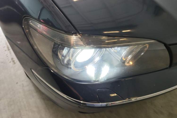 Used BMW 7 Series 2005 740Li Right Front Headlight