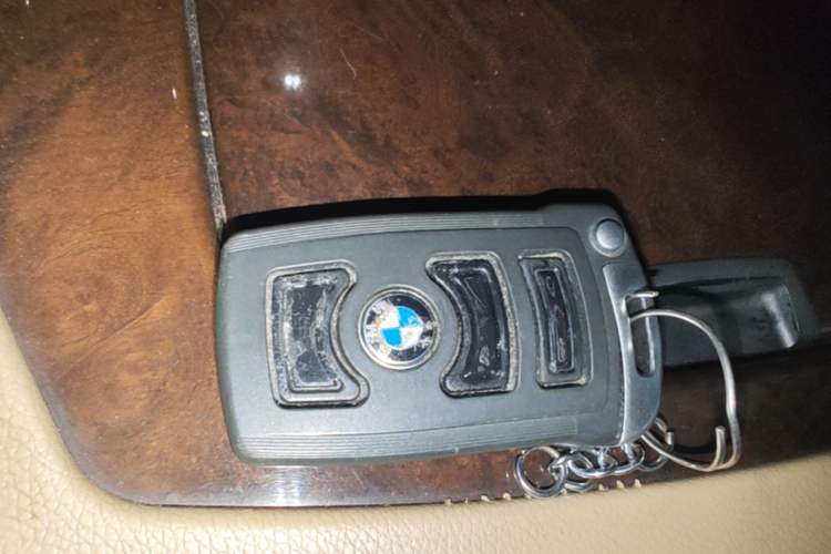Used BMW 7 Series 2005 740Li Vehicle Key