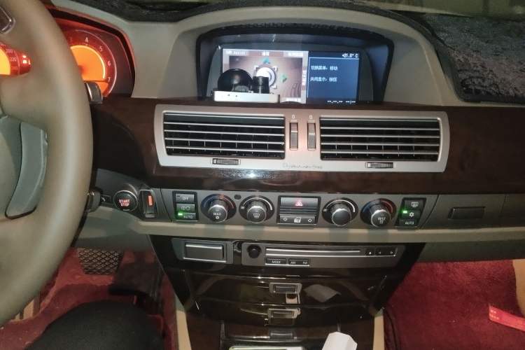 Used BMW 7 Series 2005 740Li Audio And AC Panel