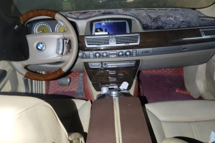 Used BMW 7 Series 2005 740Li Center Console
