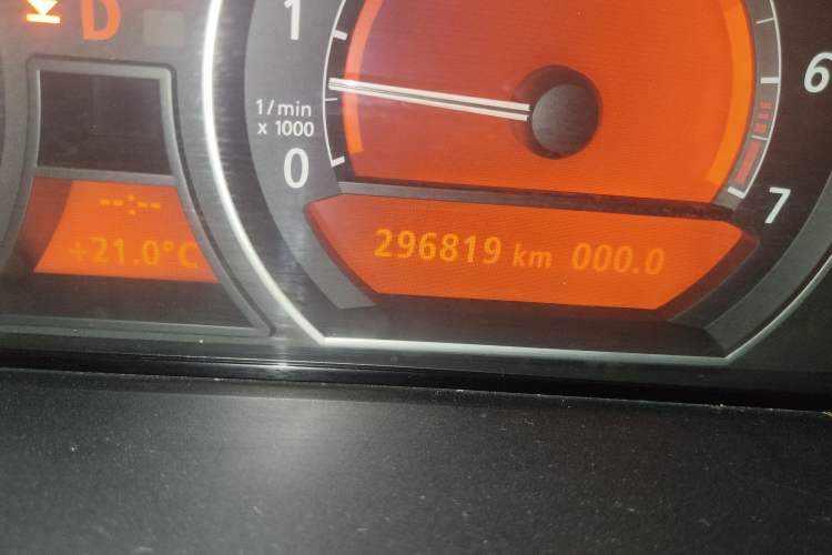Used BMW 7 Series 2005 740Li Odometer Close Up