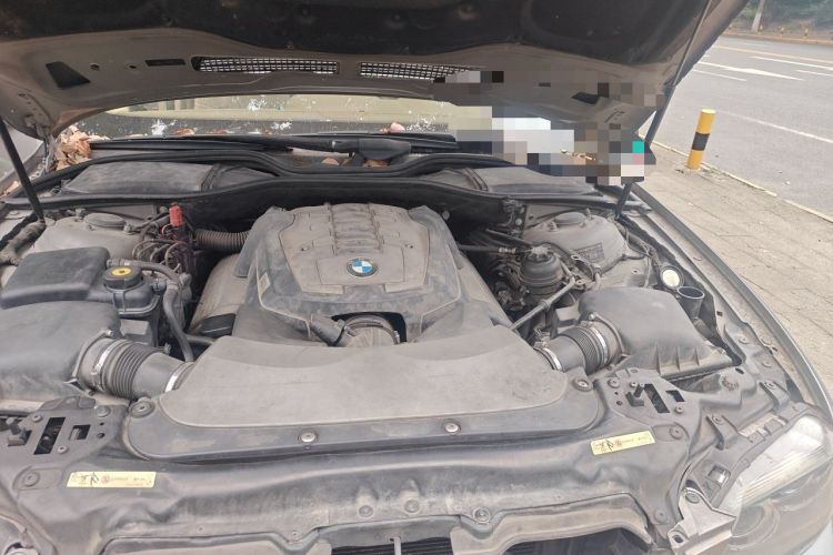 Used BMW 7 Series 2005 750Li Engine Bay Left