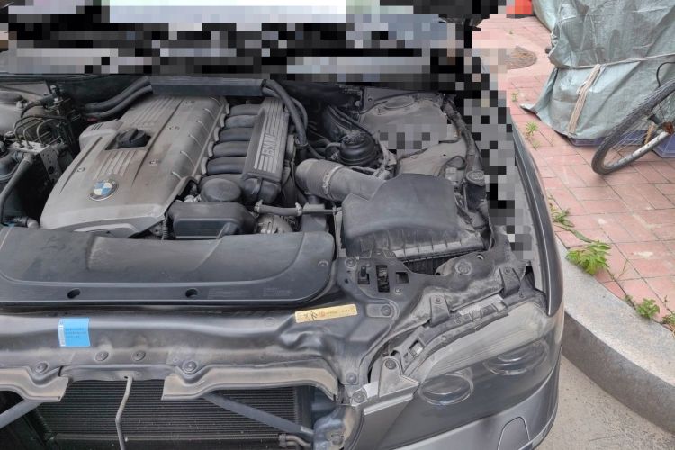 Used BMW 7 Series 2005 730Li Engine Bay Left