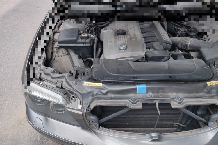 Used BMW 7 Series 2005 730Li Engine Bay Right