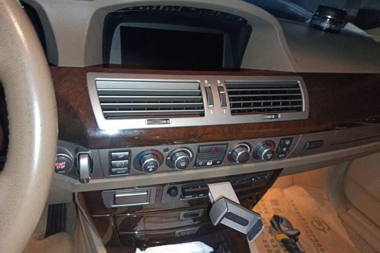 Used BMW 7 Series 2007 730Li Downgraded Version Audio And AC Panel