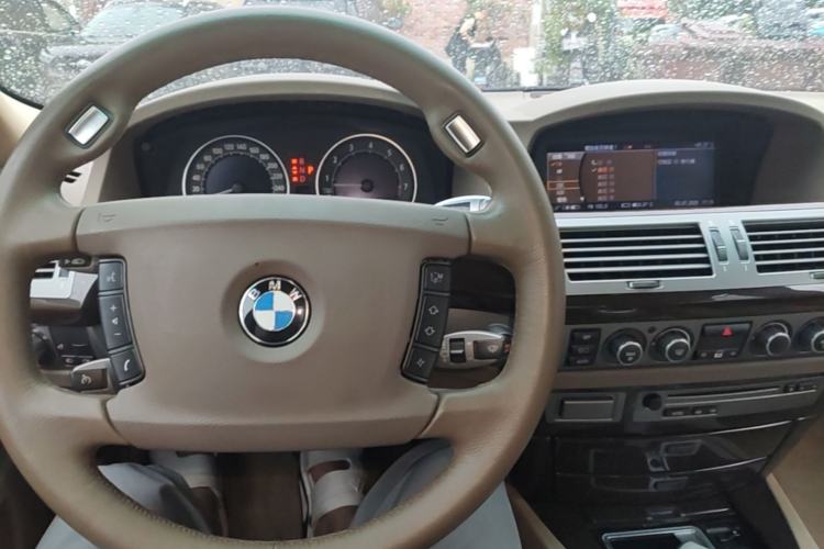 Used BMW 7 Series 2008 730Li Leading Model Center Console