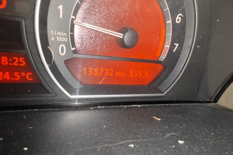Used BMW 7 Series 2008 730Li Leading Model Odometer Close Up
